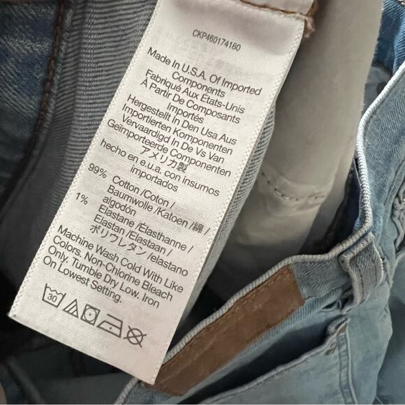 Madewell The Perfect Vintage Straight Jean in Danby Wash: Knee-Rip Edition - Picture 8 of 9